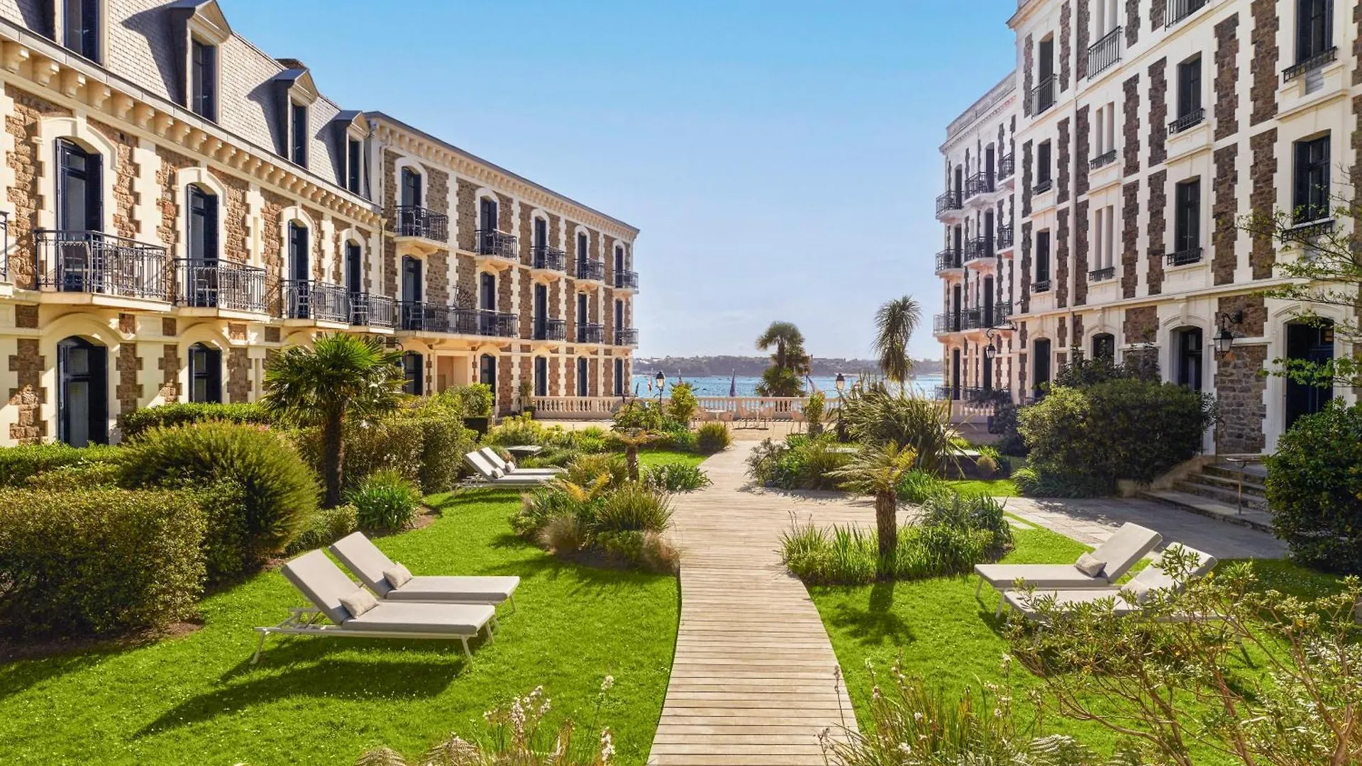 6 Hôtels Proches du Presbytère à Dinard à Connaître