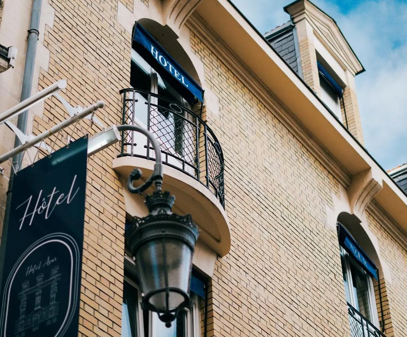 5 Hôtels Budget au Centre-ville de Reims qui Valent le Détour