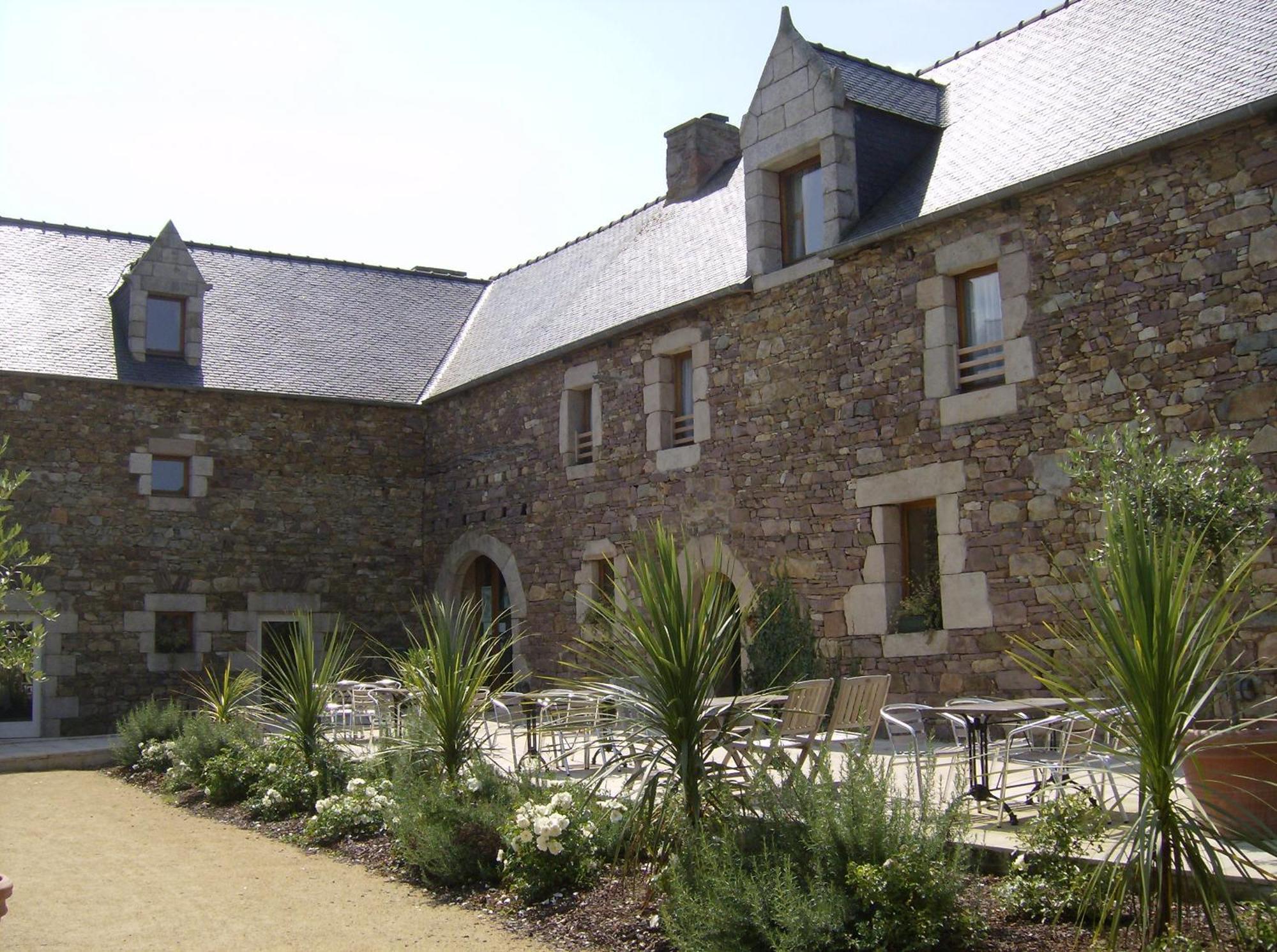 Où Séjourner en France : 13 Hôtels pour Couples Sélectionnés